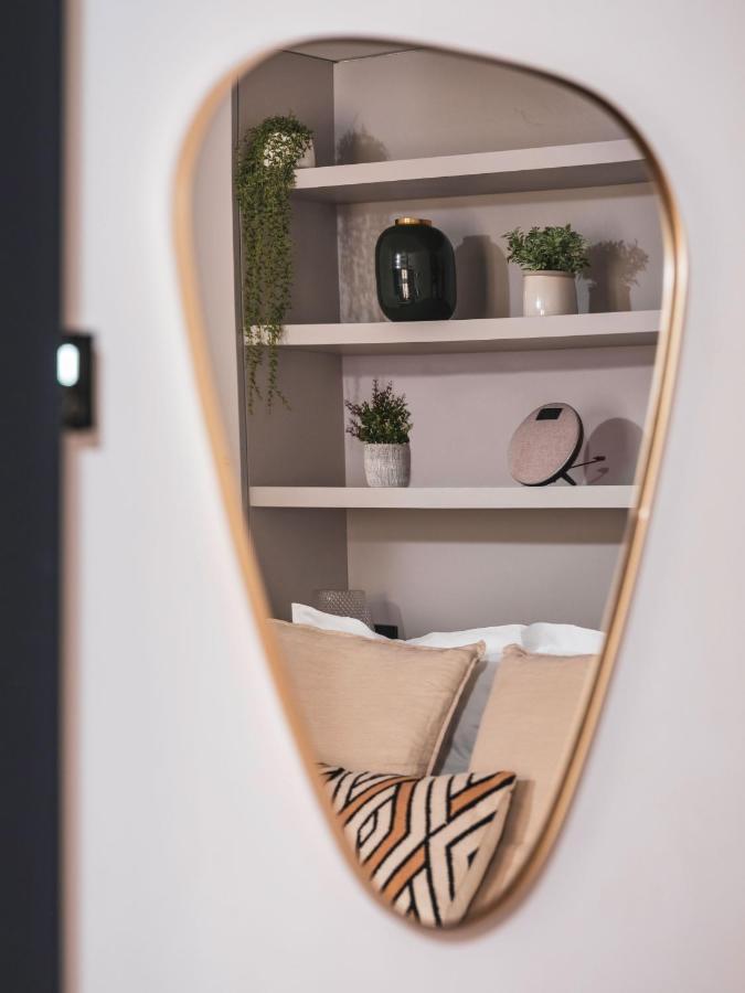 Appartements Place Royale - Maisons Du Monde Hotel & Suites Нант Екстериор снимка