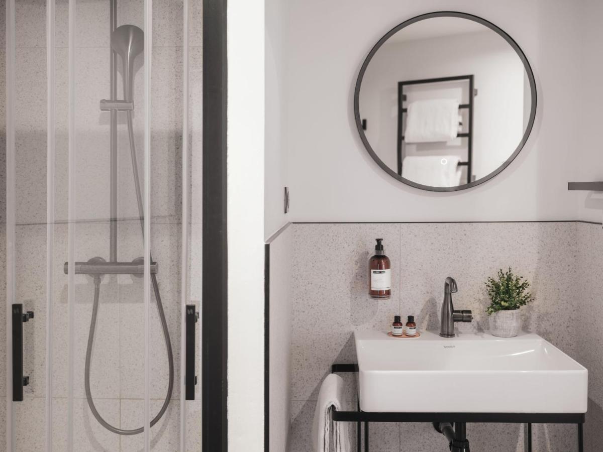 Appartements Place Royale - Maisons Du Monde Hotel & Suites Нант Екстериор снимка