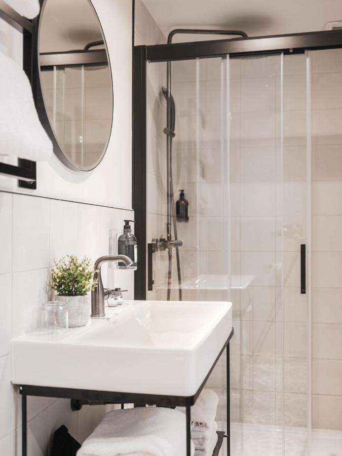 Appartements Place Royale - Maisons Du Monde Hotel & Suites Нант Екстериор снимка